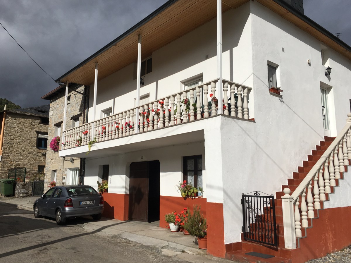 fullsizeoutput_192aa